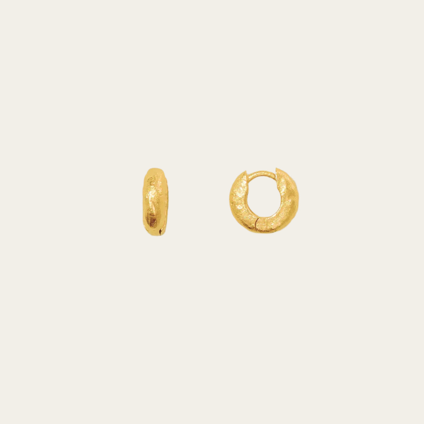Agapee Anilla mini gold earrings packshot