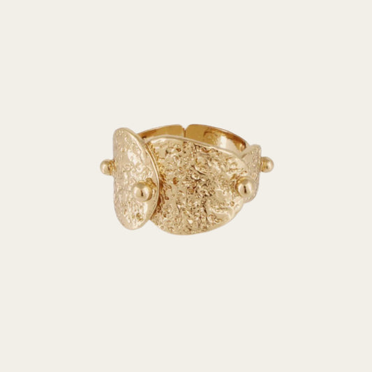 Eclipse gold plated ring, inspired by the surface of the moon, composed of fine links and irregular rounds delicately hammered by the Gas Bijoux craftsman