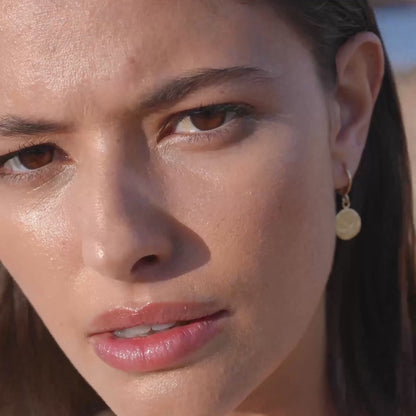 Agapee Luna earrings video on model